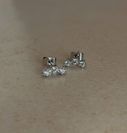 Solaris Studs