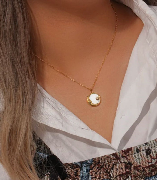 Collar Levana