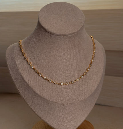 Cadena Olivia