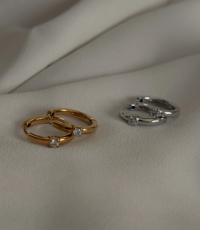 Nubia Hoops