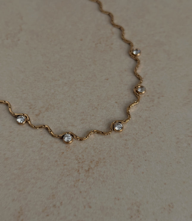 Wavy Dot Necklace