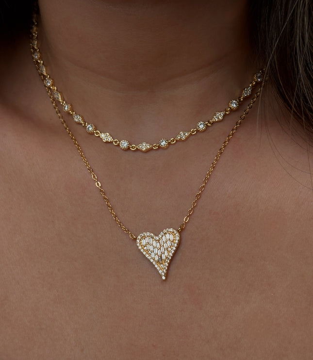 Cadena Olivia