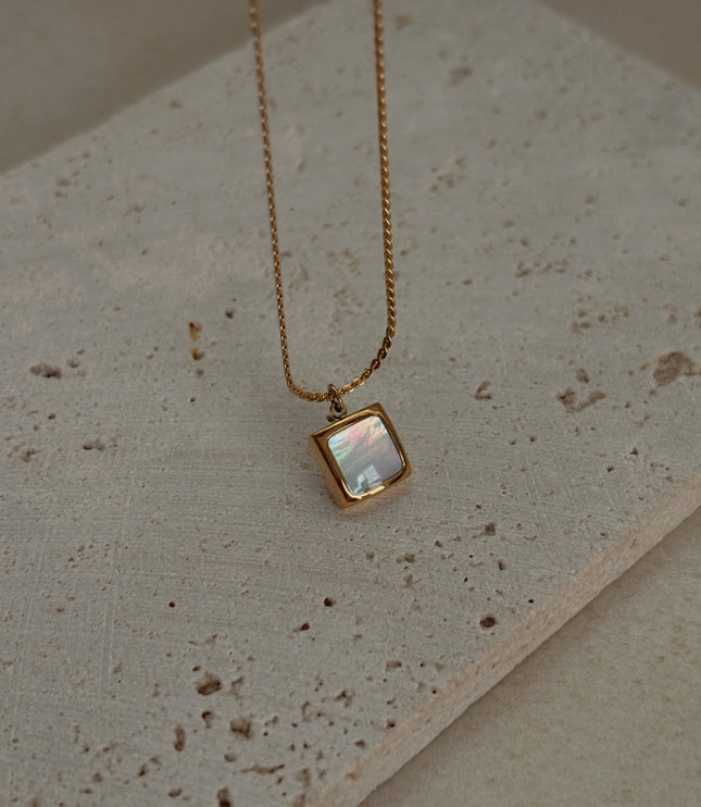 Collar Alma