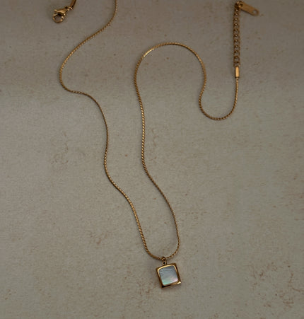 Collar Alma