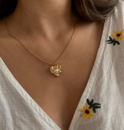 Eros Necklace
