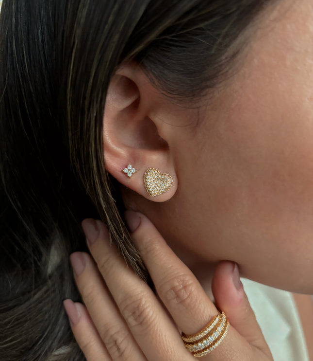 Studs Valeria