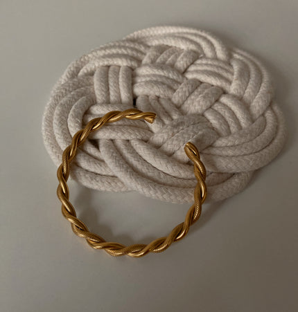 Rubiela Bangle