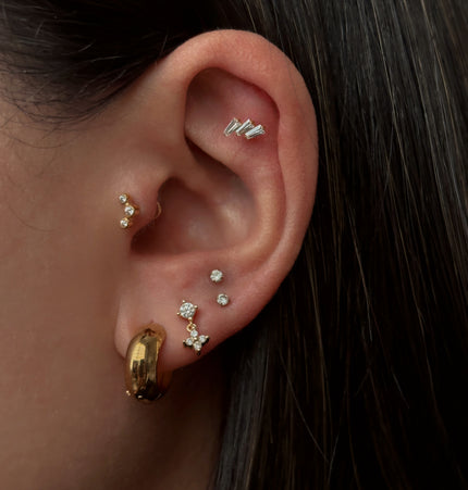 Della Hoops