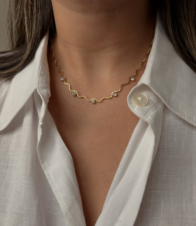 Wavy Dot Necklace