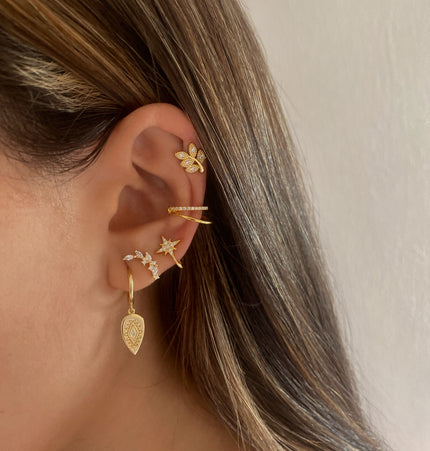 Akila hoops Gold