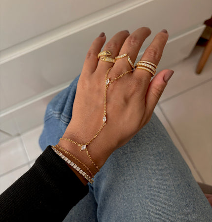 Anabella Hand Chain