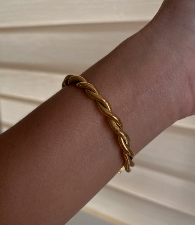 Rubiela Bangle