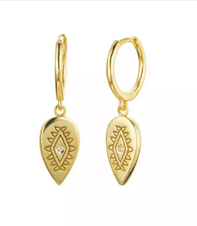 Akila hoops Gold