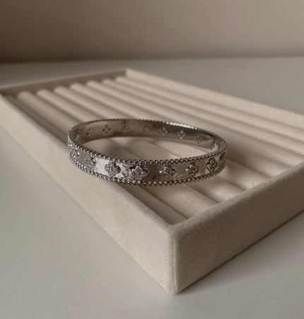 Amanda Bangle Silver