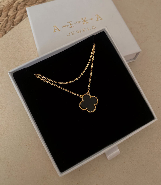 Clover Necklace Gold