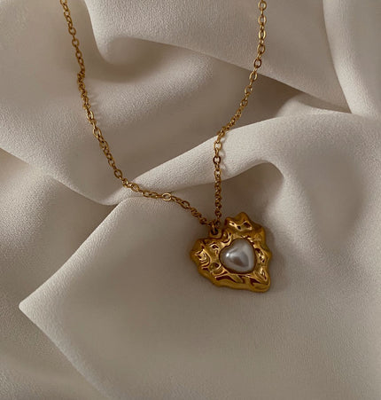 Eros Necklace